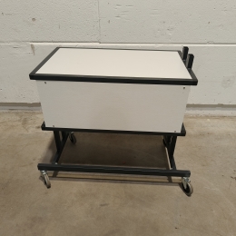 Mobile table - 86x51x89 cm